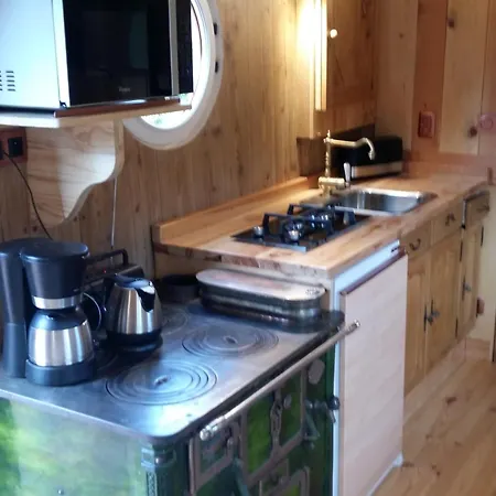 Roulotte Du Pere Noel Holiday home Ban-sur-Meurthe-Clefcy