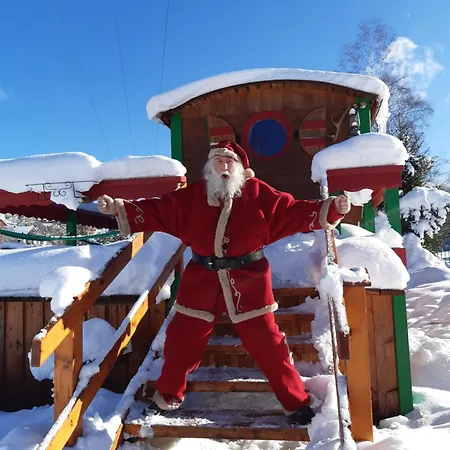 Roulotte Du Pere Noel * Ban-sur-Meurthe-Clefcy