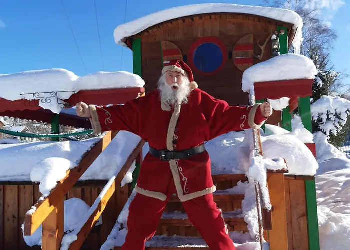 Roulotte Du Pere Noel * Ban-sur-Meurthe-Clefcy